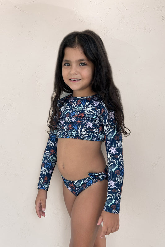 Fez Buzo Bikini Girl